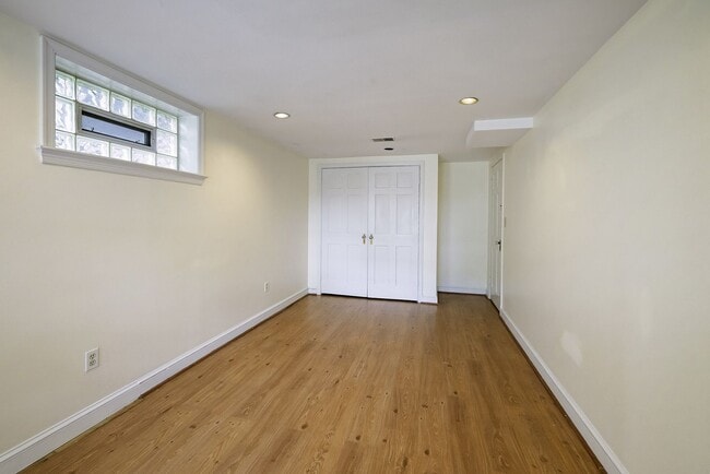 Building Photo - NW DC - Timeless Elegance Meets Modern Comfort in AU Park (with Pool!)