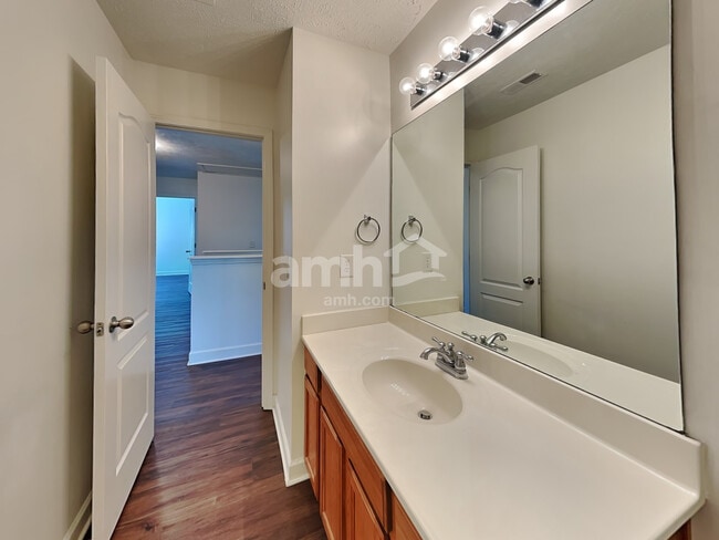 Building Photo - 645 Smoky Mountains Dr