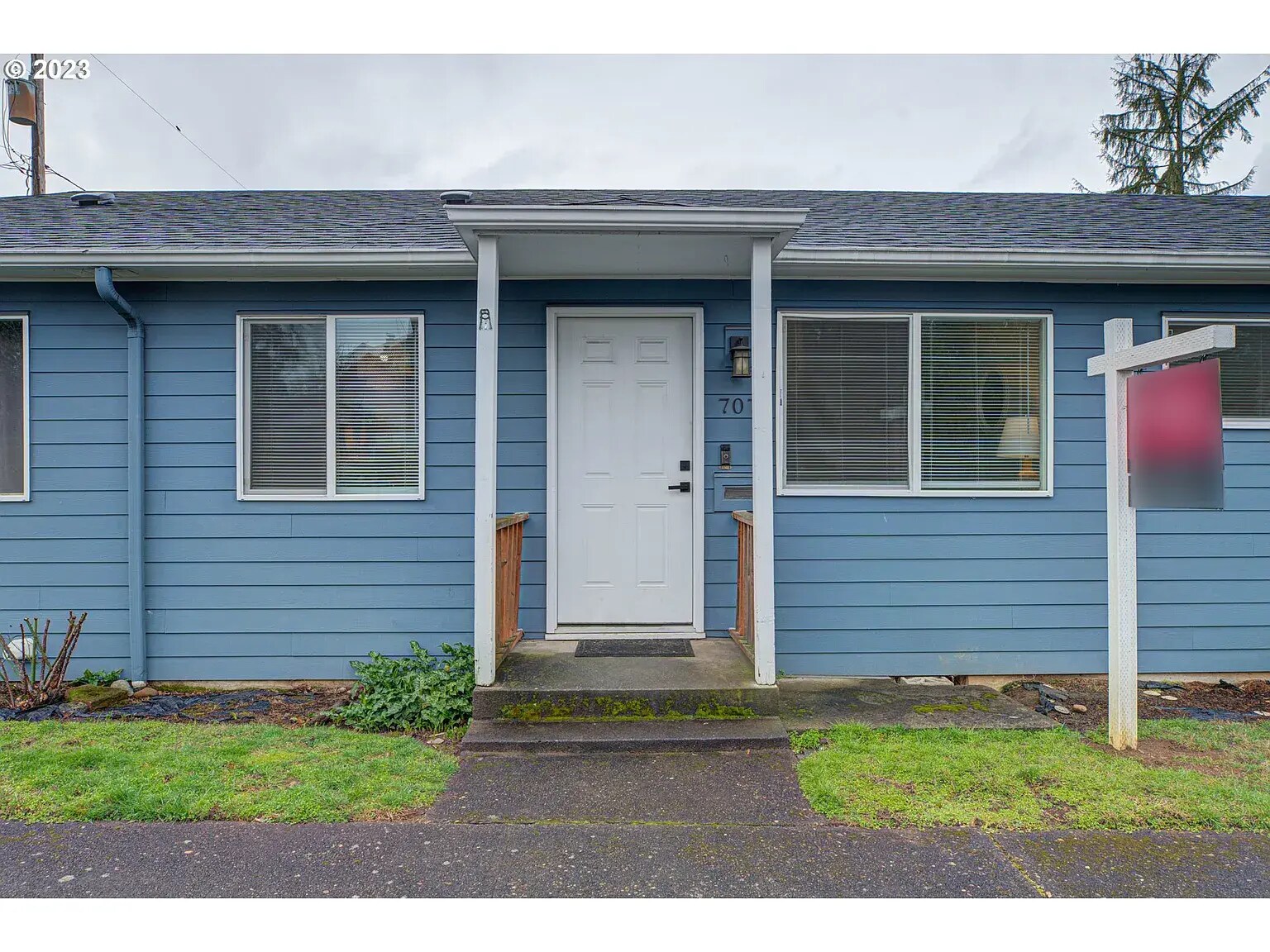 FRONT EXTERIOR - 707 NE 92nd Ave