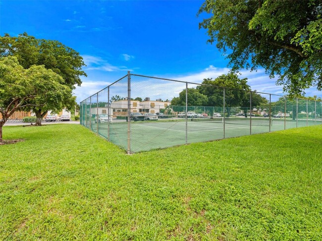 Building Photo - 1424 SW 131st Pl Cir E