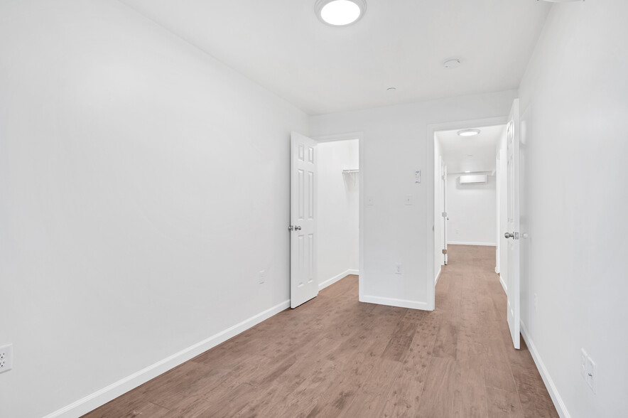 Bedroom - 5333 42nd St NW