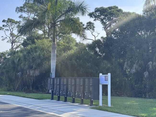 Building Photo - 11626 Parrotfish St
