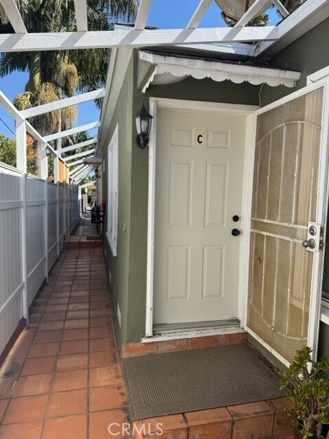 Building Photo - 714 Ocean Park Blvd