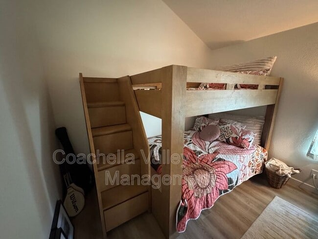 Building Photo - 77739 Woodhaven Dr S