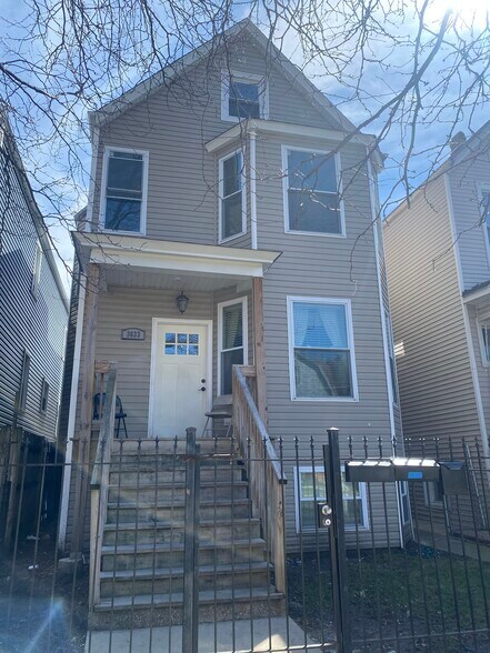 Building Photo - 3633 W Palmer St