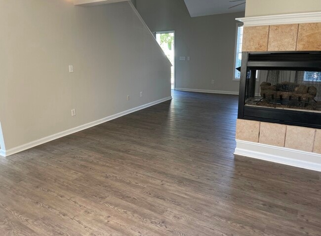 Building Photo - 153 Danesway Dr