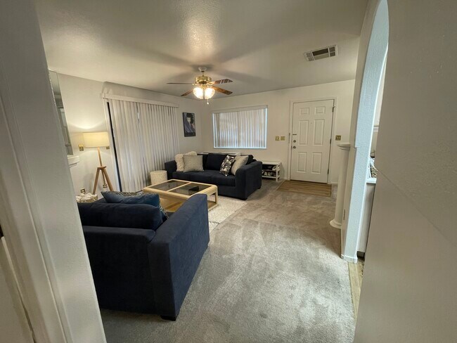 Building Photo - 601 Cabrillo Cir