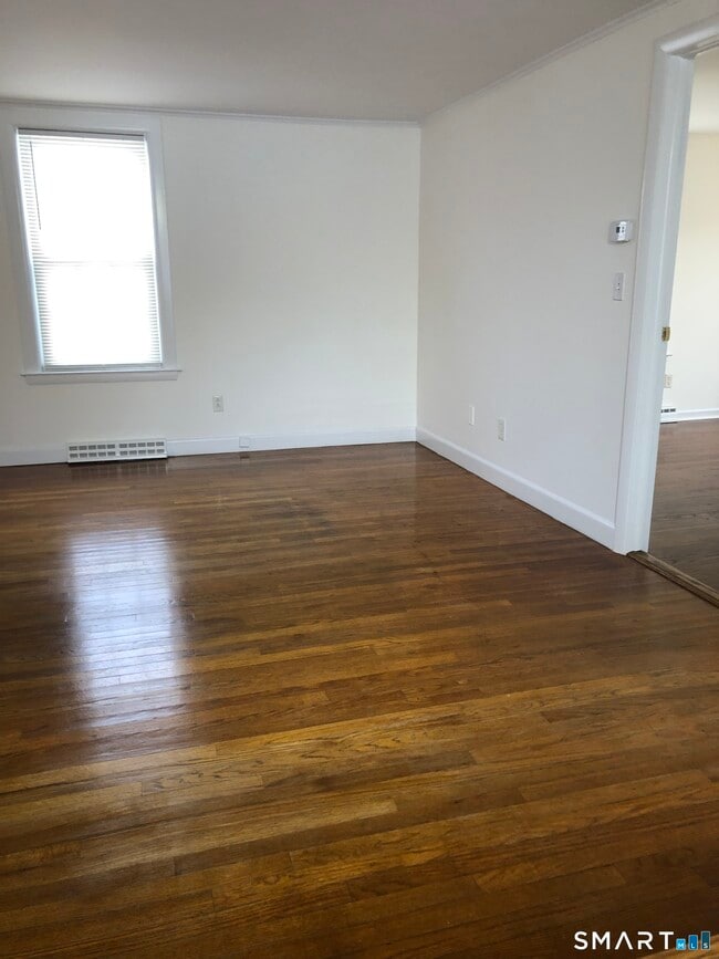 Building Photo - 159 Purdy Hill Rd