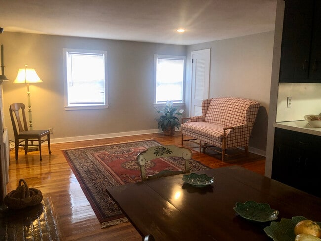 Building Photo - 57 Vine St