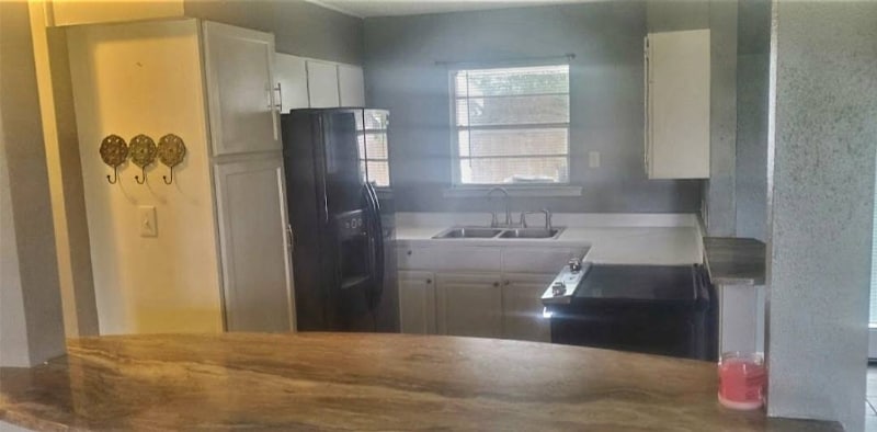 Building Photo - 3304 Bissonet Dr