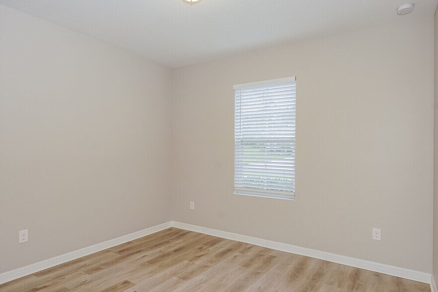 Building Photo - 102 Serenola Ct