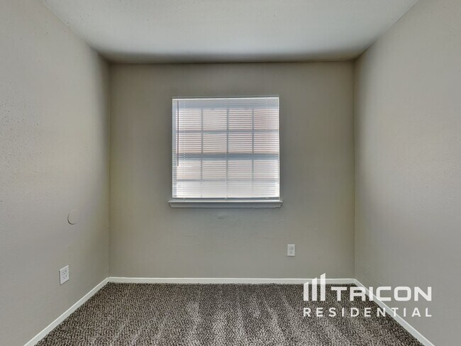 Building Photo - 13311 Danshire Dr