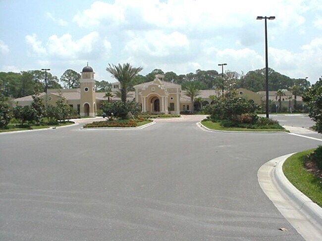 Building Photo - Annual Rental - 3BR/2BA Condo in Venetian Golf & River Club