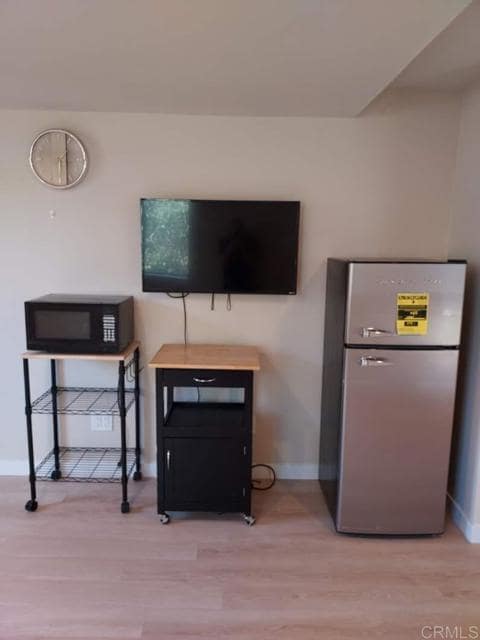 Building Photo - 11015 Dutton Dr