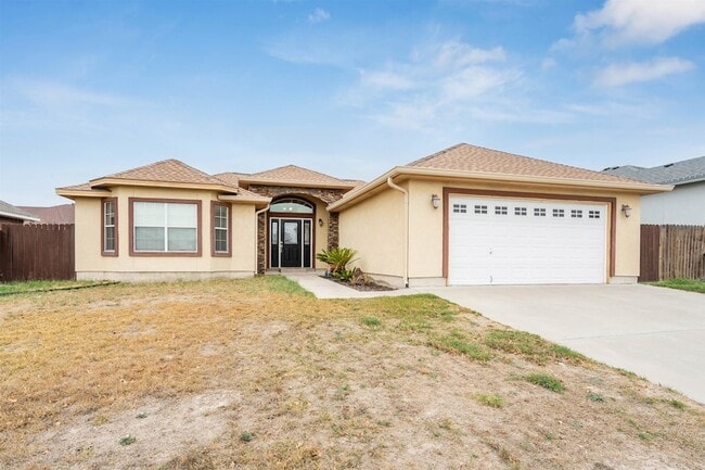 Building Photo - 215 Javier Dr
