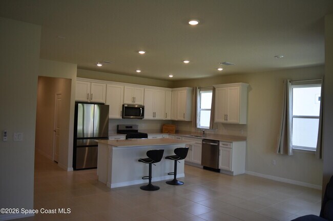 Building Photo - 5039 Sunnytime St