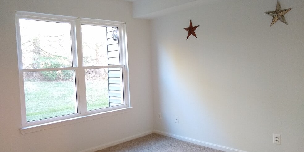 Building Photo - 13607 Orchard Dr