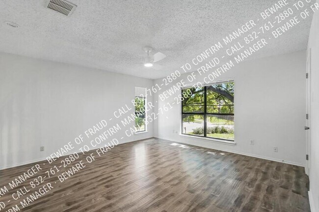 Building Photo - Creek Lot and Walking Distance to Nature P...