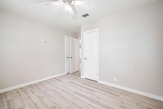Building Photo - 3323 Suiter Way