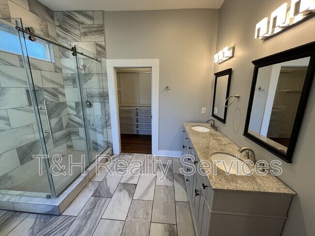 Building Photo - 1202 Harlan St