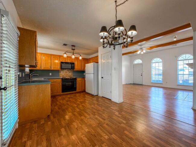 Building Photo - 7713 S 24th St