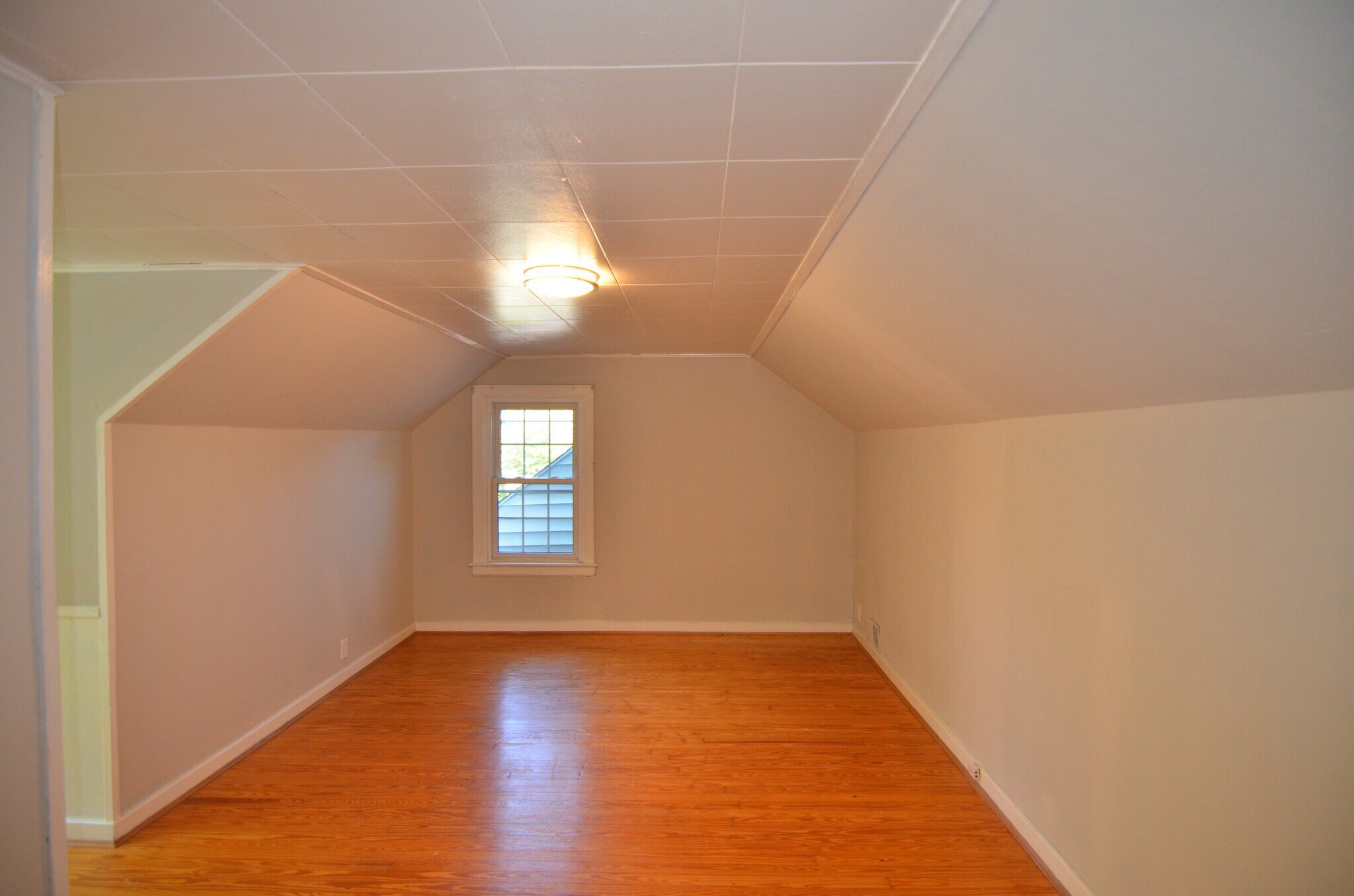 Building Photo - 7620 Montgomery Rd