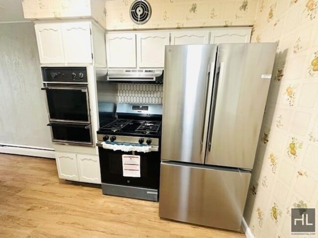 Building Photo - 4 bedroom in BROOKLYN NY 11236