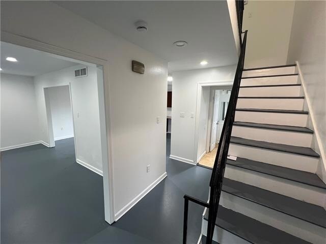 Building Photo - 7702 Belcrest Pl