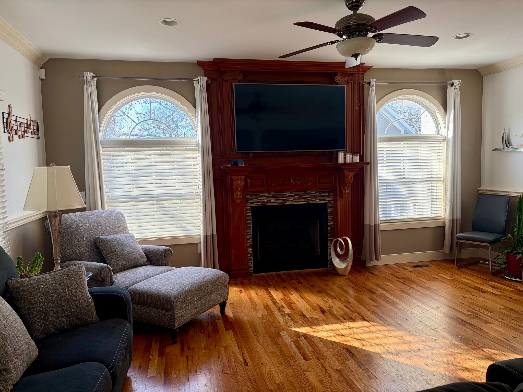 Living area - 262 Prospect Ave