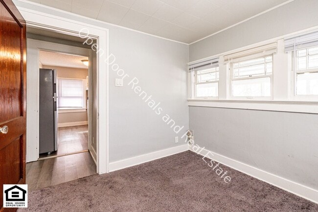 Building Photo - 2005 Bayer Ave