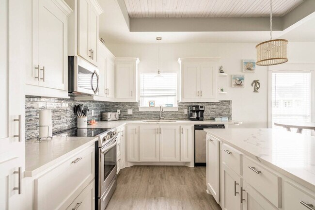 Building Photo - 939 Palm Ridge Dr