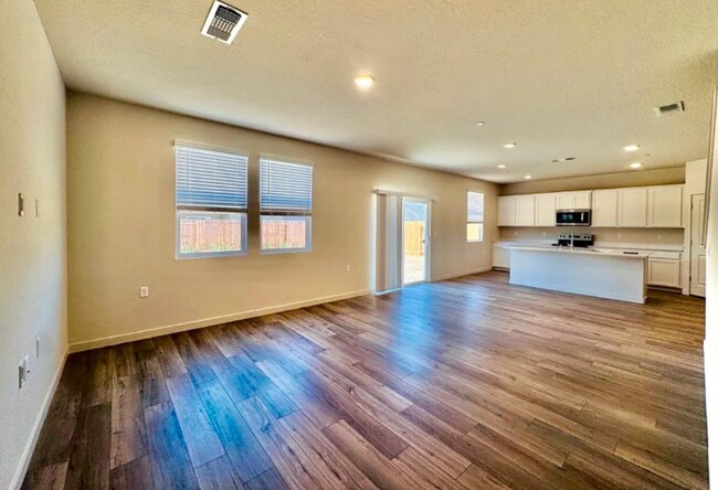 Building Photo - 4770 Sami Jo Dr