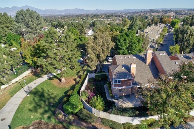 Building Photo - 1 Sandalwood