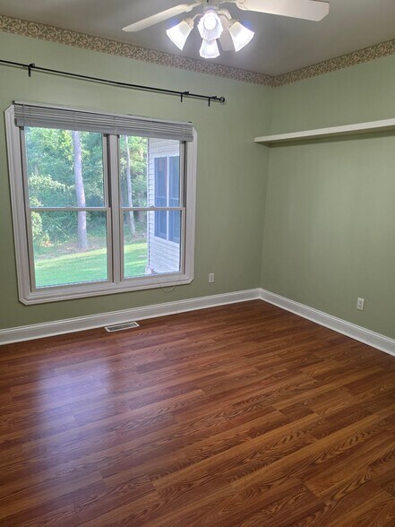 Building Photo - 30 Mulligan Ct