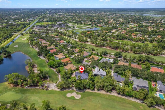 Building Photo - 856 Forest Glen Ln