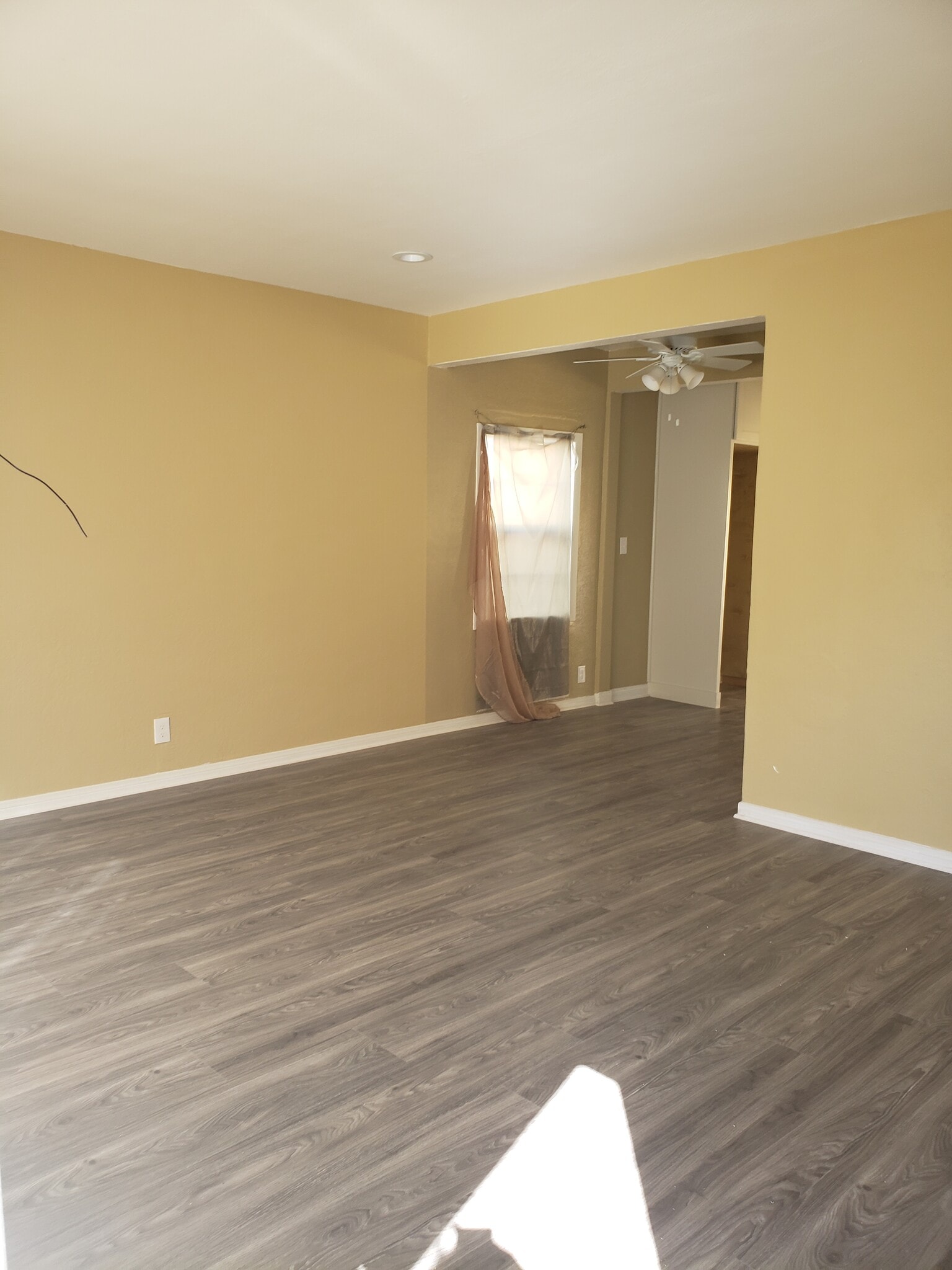 Building Photo - 8038 De Garmo Ave