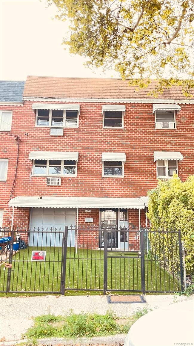 Building Photo - 3435 Ely Ave
