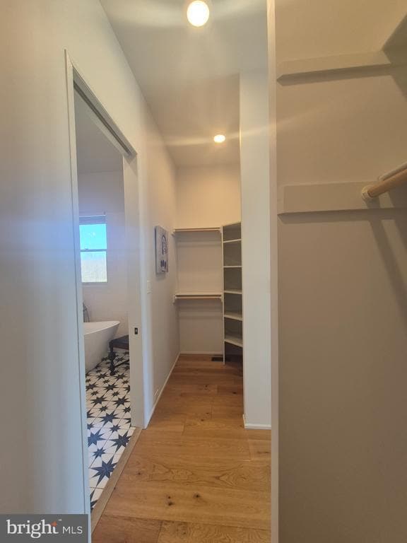 Building Photo - 330 Majestic Ln