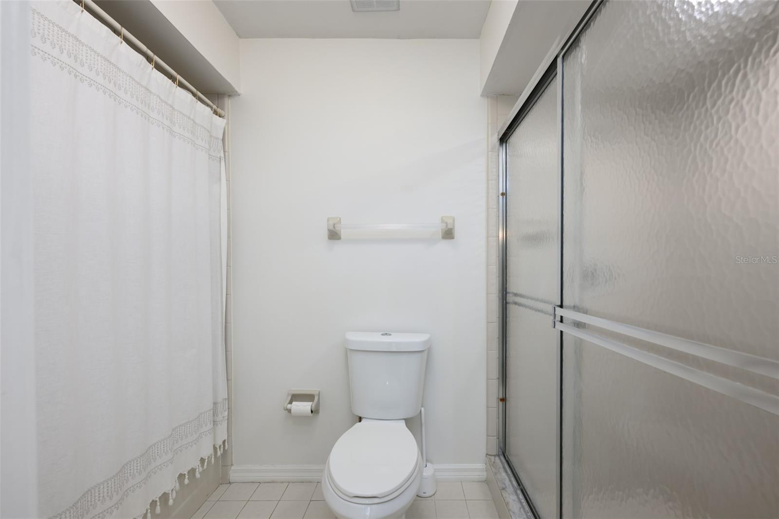 Building Photo - 2383 Sun Valley Cir