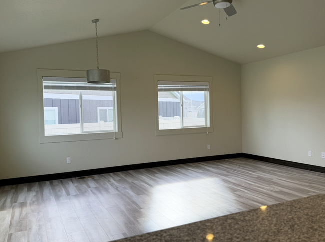 Building Photo - Modern Kalispell Home