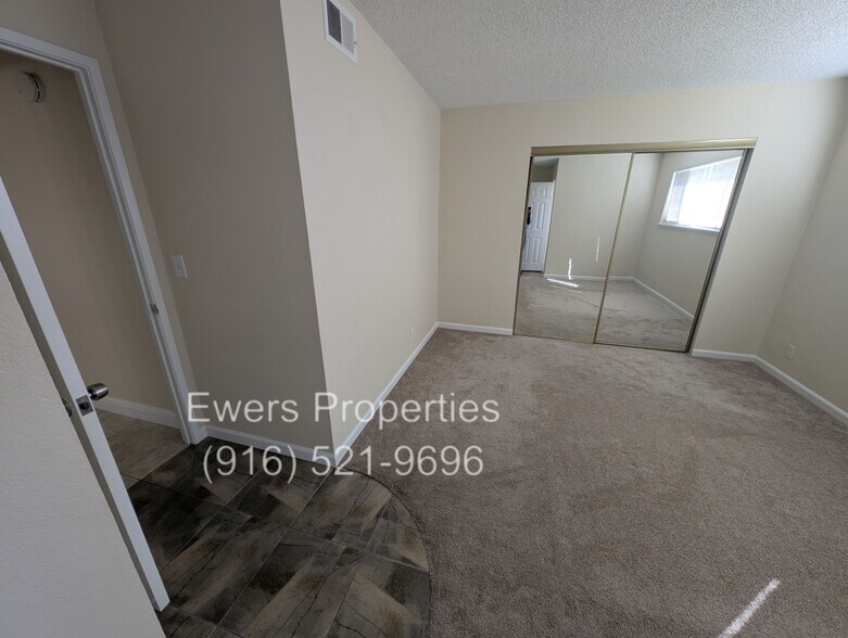 Building Photo - 4140 Stonecutter Way