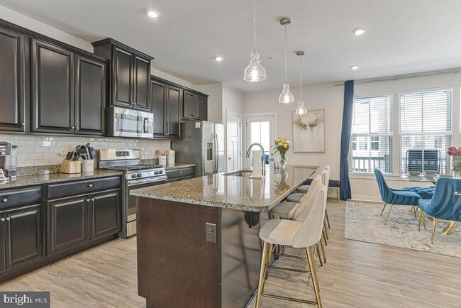 Building Photo - 10948 St Patricks Pk Aly