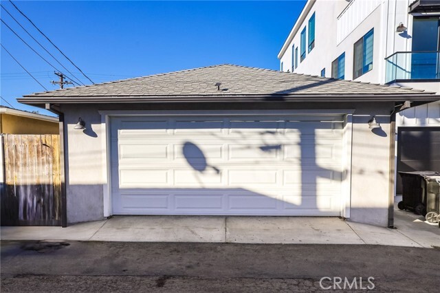 Building Photo - 630 Indianapolis Ave