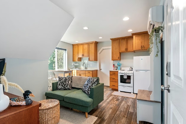 Building Photo - 1041 NW Connell Ave