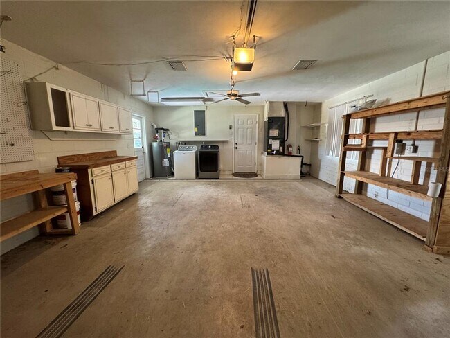 Building Photo - 1205 Winston Rd