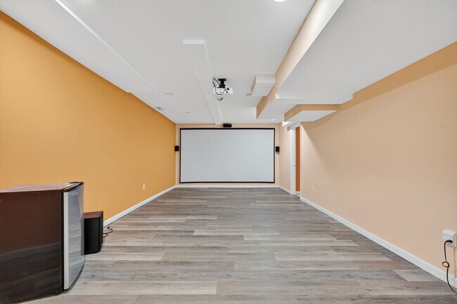 Building Photo - Stunning 4,166 Sq. Ft. Home in Westridge O...