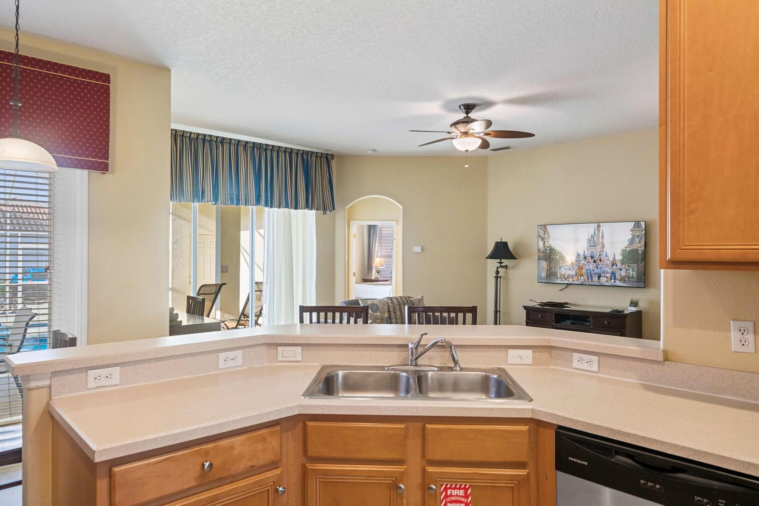 Building Photo - 7404 Soiree Way