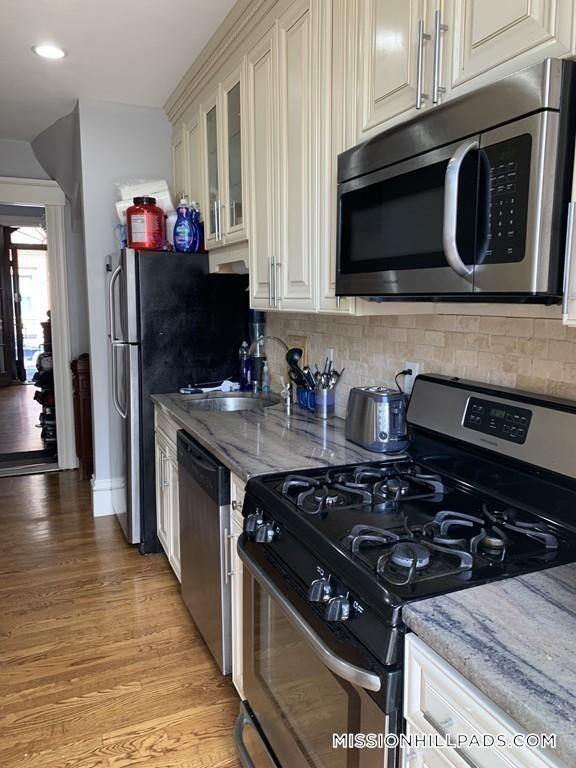 Building Photo - 1 Wigglesworth St