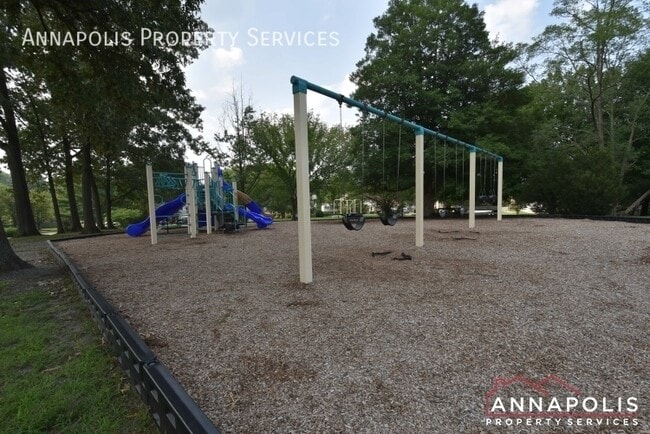 Building Photo - 3144 Stonehenge Dr