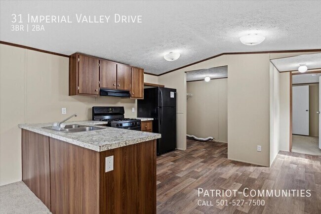 Building Photo - 31 Imperial Valley Dr